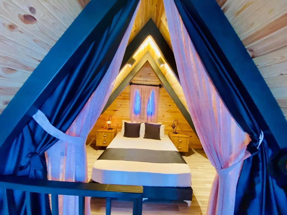 Garden Bungalow 안탈리아